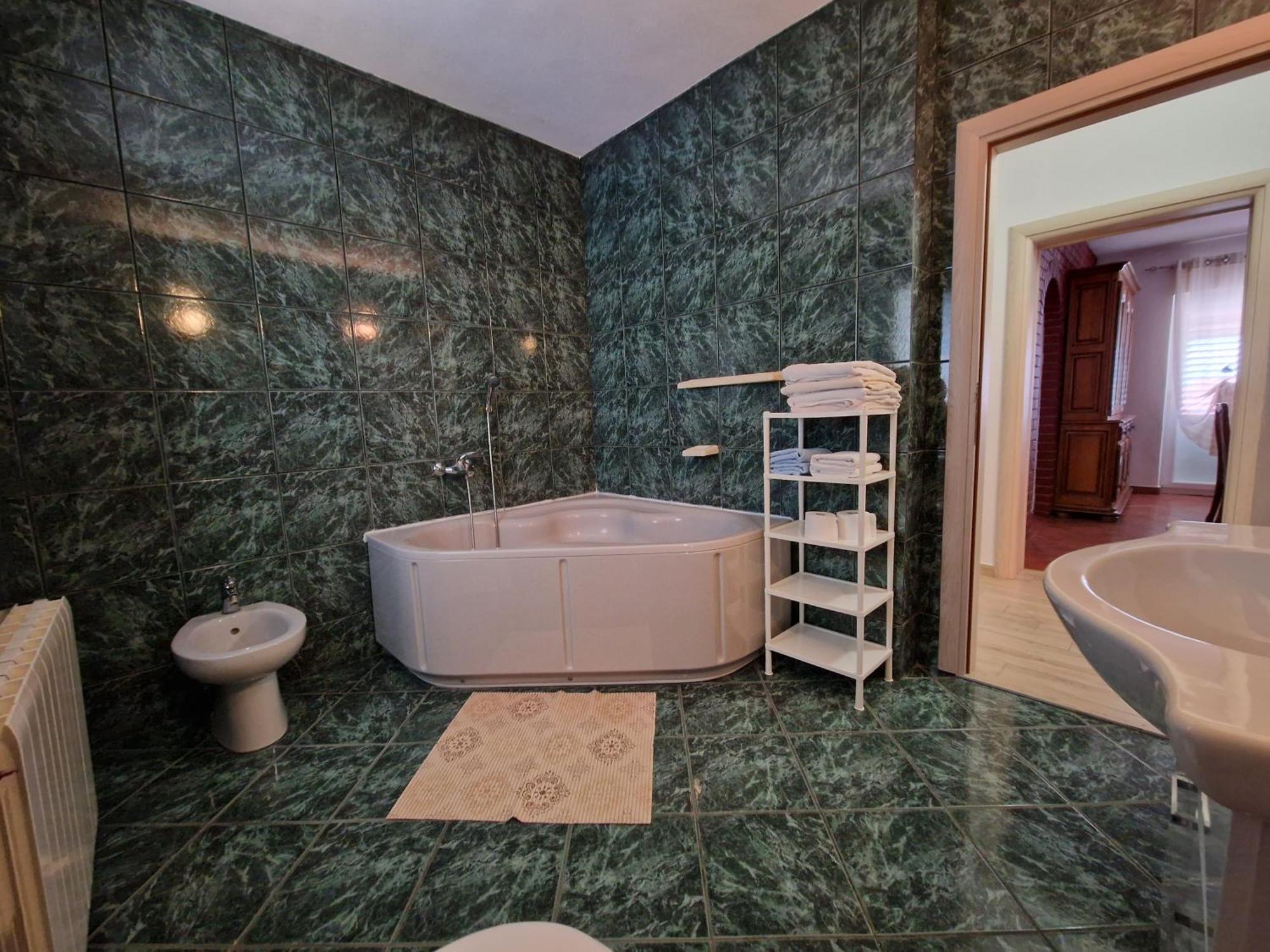Apartments And Room Suza Senj  Rom bilde